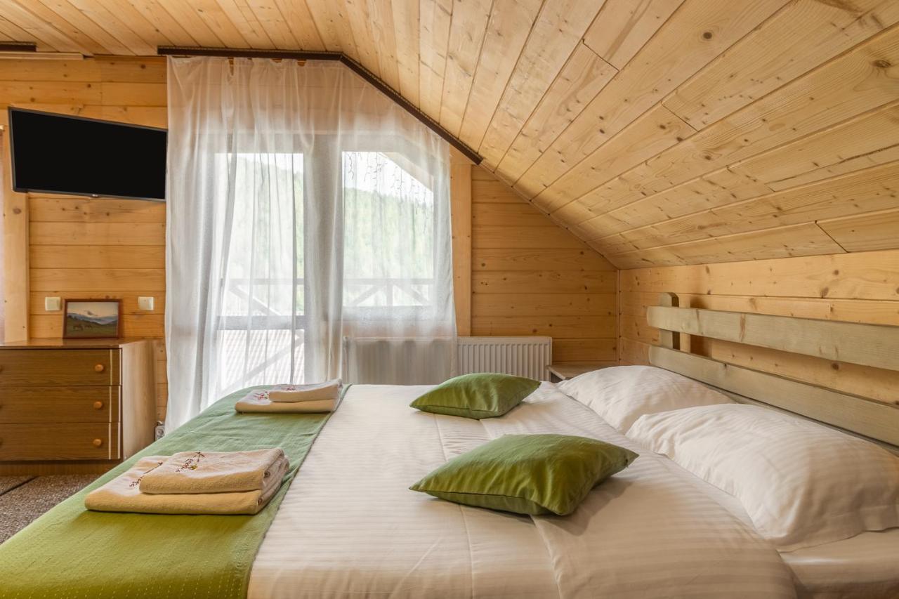 Konopka Guest House Bukovel Extérieur photo