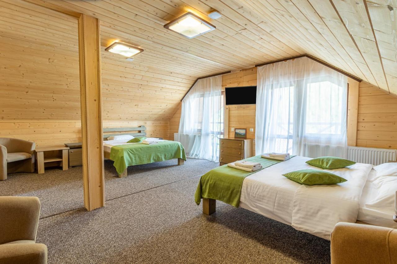 Konopka Guest House Bukovel Extérieur photo
