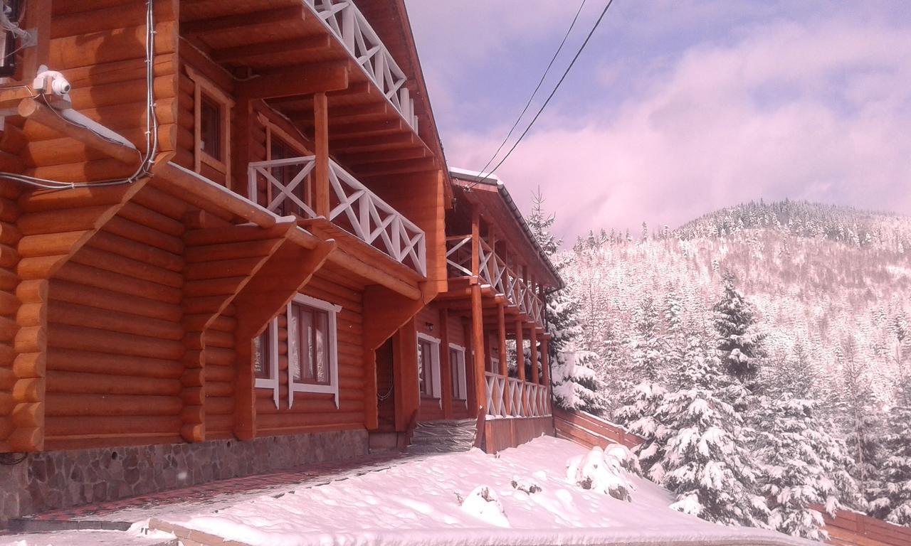 Konopka Guest House Bukovel Extérieur photo