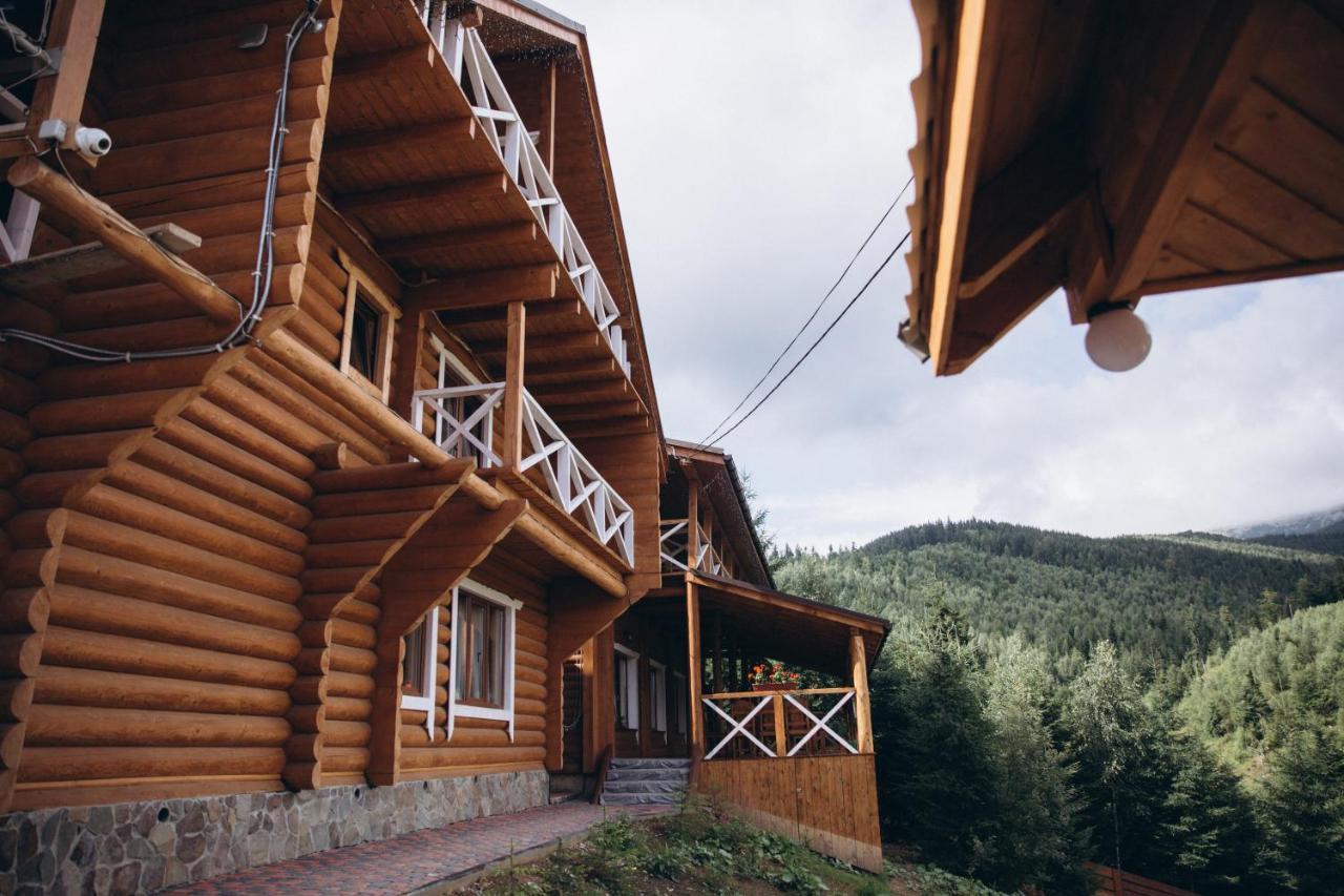 Konopka Guest House Bukovel Extérieur photo